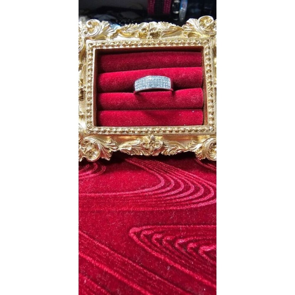 Ring silver tone
